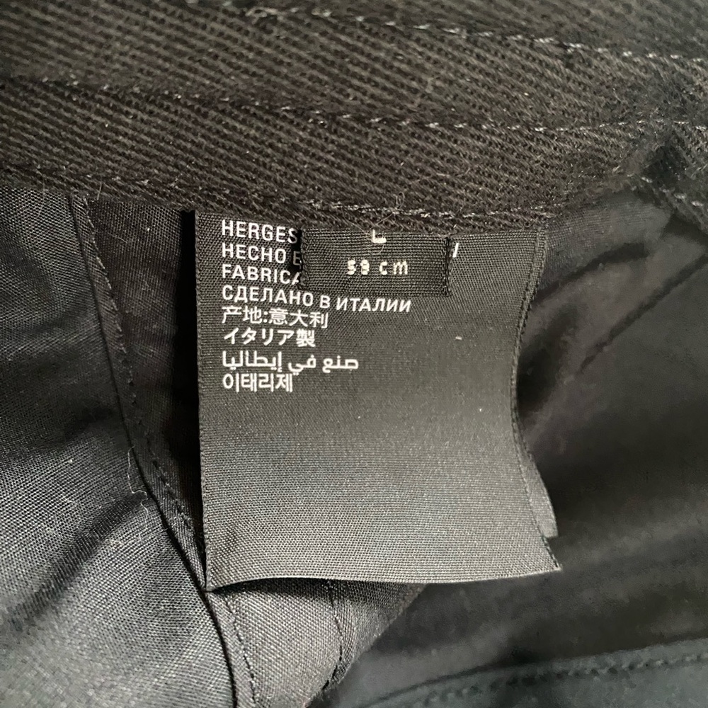 Balenciaga Black Logo Cap - Picture 5 of 6